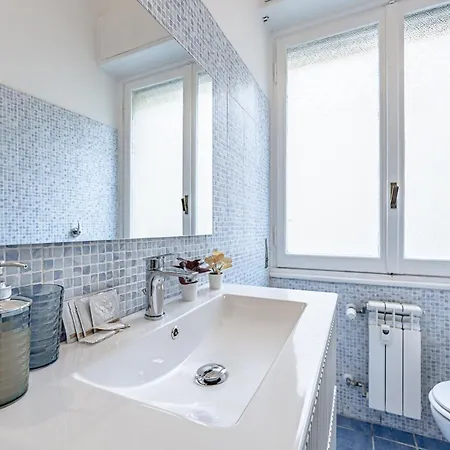 Διαμέρισμα New Modern Apt- Center 10min - Hiper Wifi - A-c